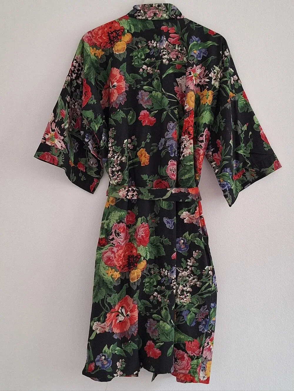 NWT Royal Silk Vintage Floral Black Short Kimono Robe with Tie Waist